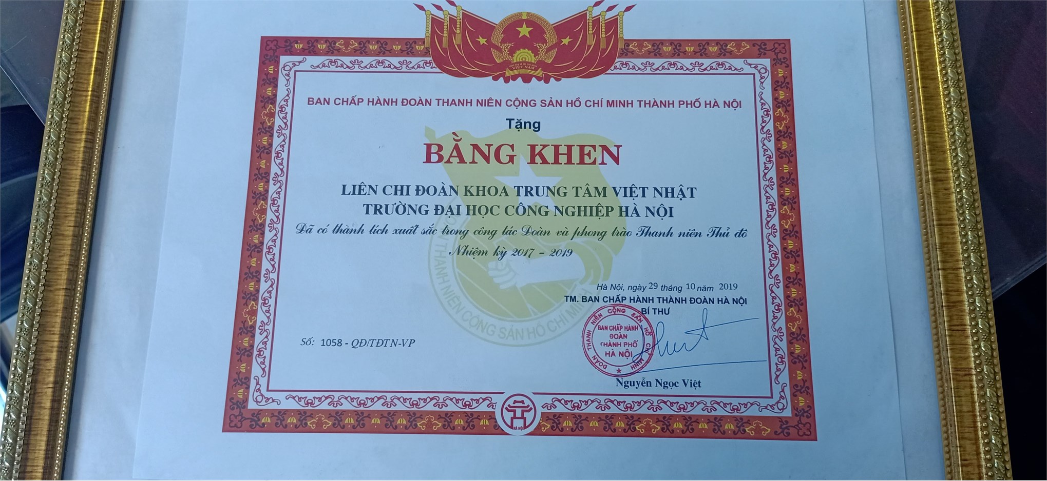 Liên chi đoàn Trung tâm Việt Nhật vinh dự nhận bằng khen của Thành đoàn Hà Nội