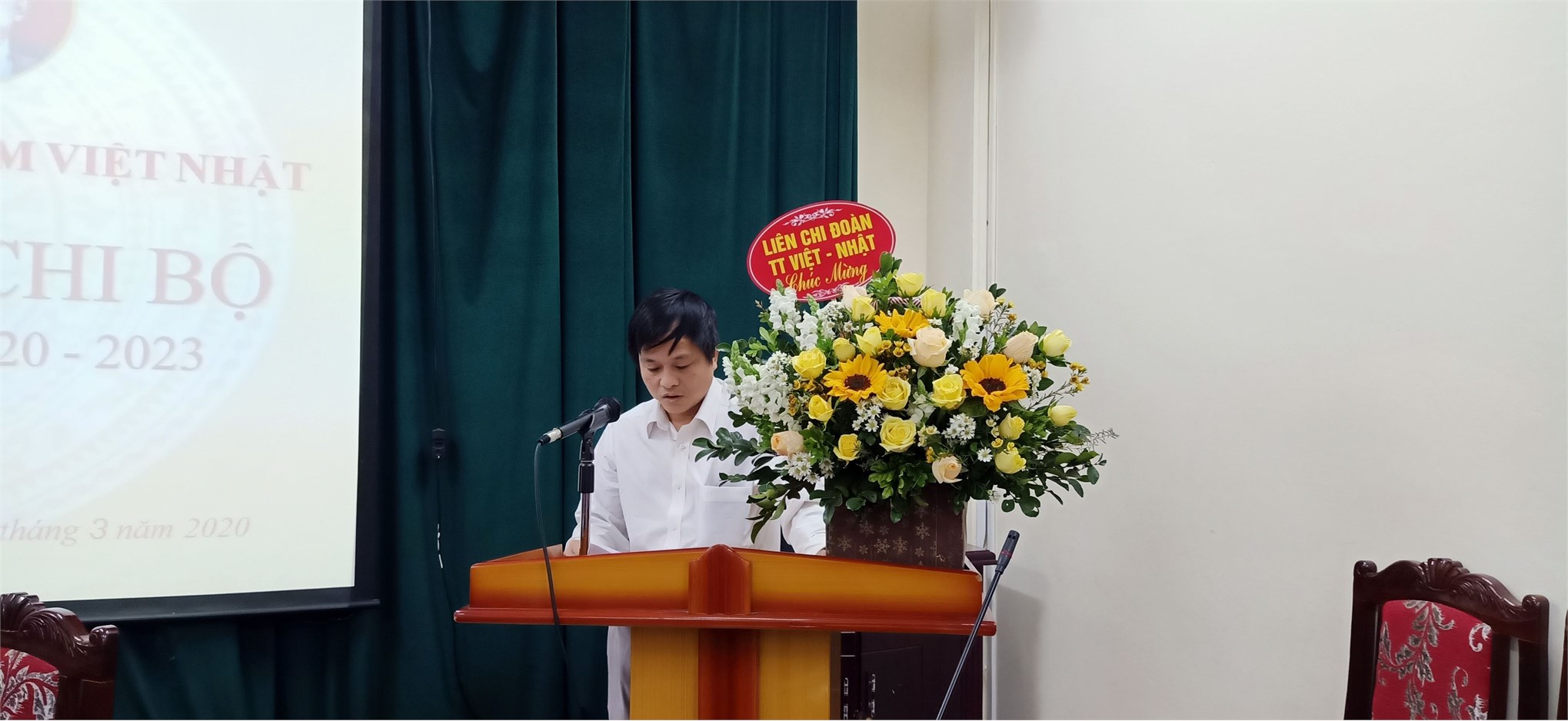 Đại hội chi bộ Trung tâm Việt – Nhật nhiệm kỳ 2020 – 2023