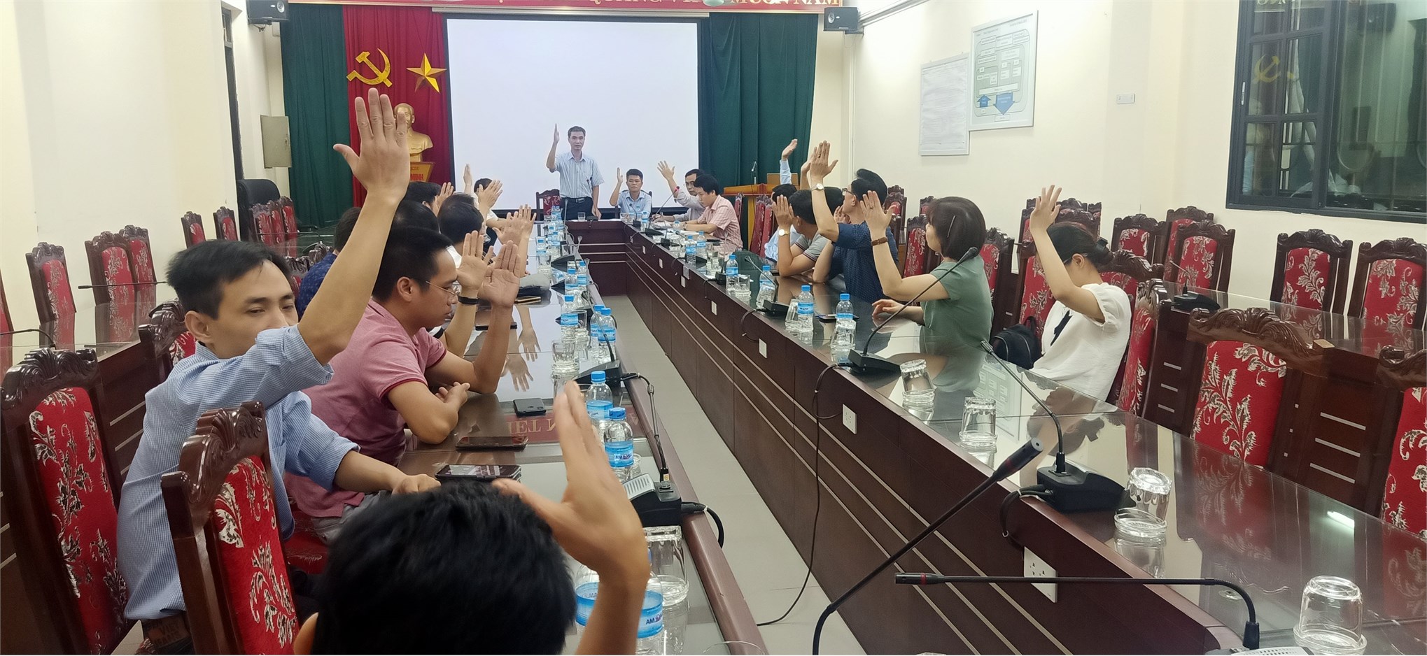 Hội nghị công chức viên chức năm học 2019 - 2020 của TT Việt Nhật