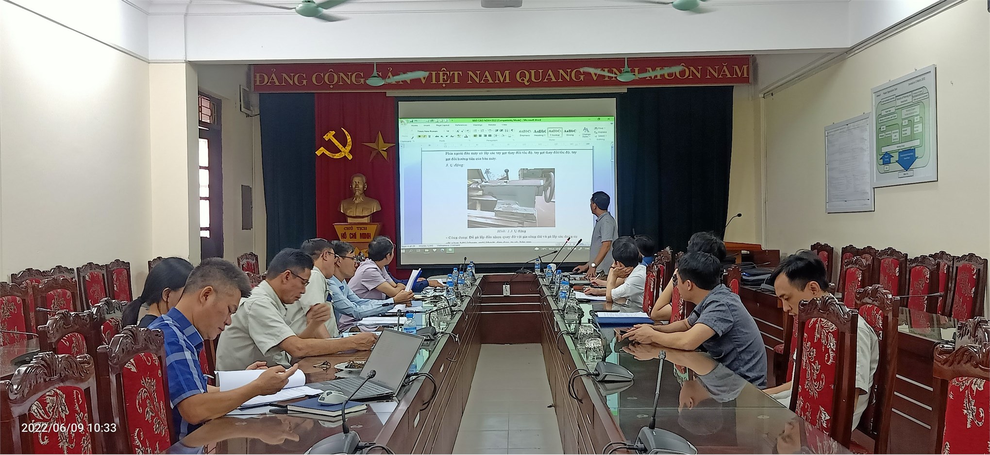 Trung tâm Việt Nhật nghiệm thu báo cáo khoa học cấp đơn vị