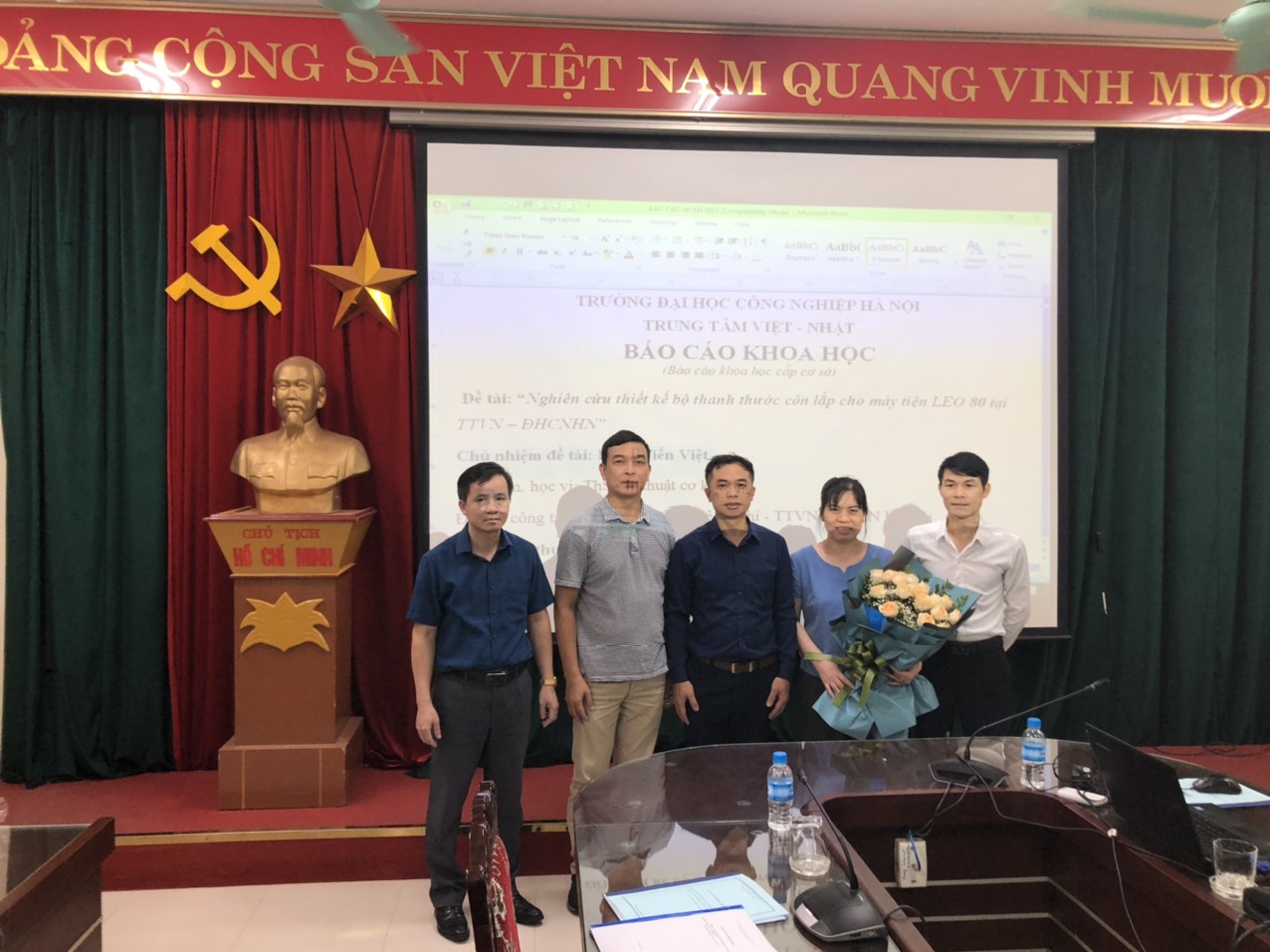 Trung tâm Việt Nhật nghiệm thu báo cáo khoa học cấp đơn vị