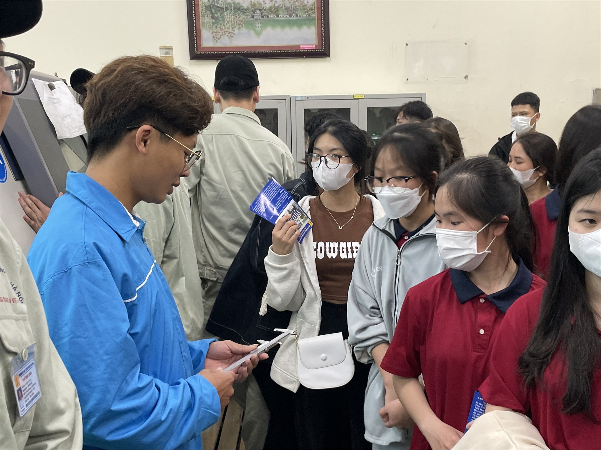 Trung tâm Việt Nhật tiếp đón hơn 400 học sinh trường THPT C Nghĩa Hưng tới tham quan tìm hiểu