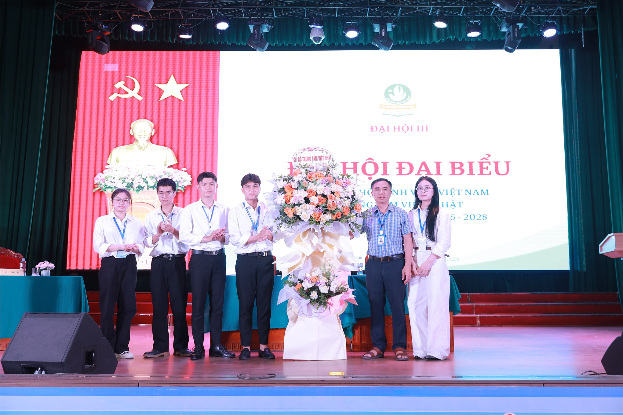 ĐẠI HỘI ĐẠI BIỂU LIÊN CHI HỘI SINH VIÊN TRUNG TÂM VIỆT – NHẬT LẦN THỨ III, NHIỆM KỲ 2025 - 2028 DIỄN RA THÀNH CÔNG TỐT ĐẸP