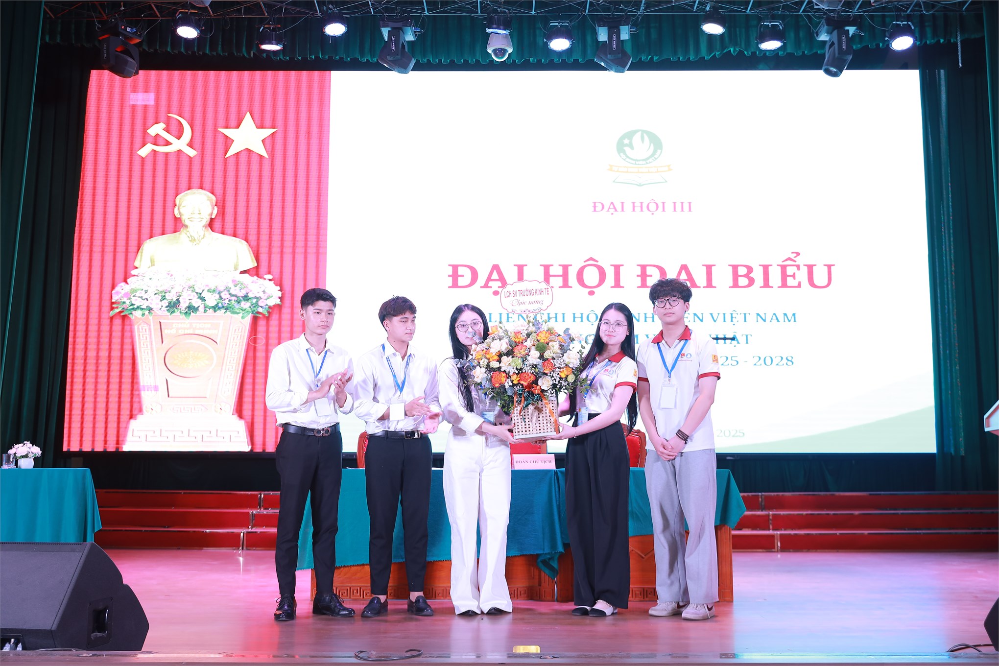 ĐẠI HỘI ĐẠI BIỂU LIÊN CHI HỘI SINH VIÊN TRUNG TÂM VIỆT – NHẬT LẦN THỨ III, NHIỆM KỲ 2025 - 2028 DIỄN RA THÀNH CÔNG TỐT ĐẸP