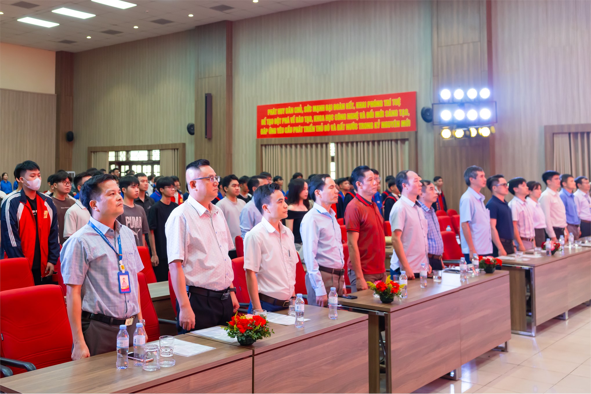 Lễ Tốt nghiệp và trao bằng cho sinh viên hệ cao đẳng tốt nghiệp năm 2025
