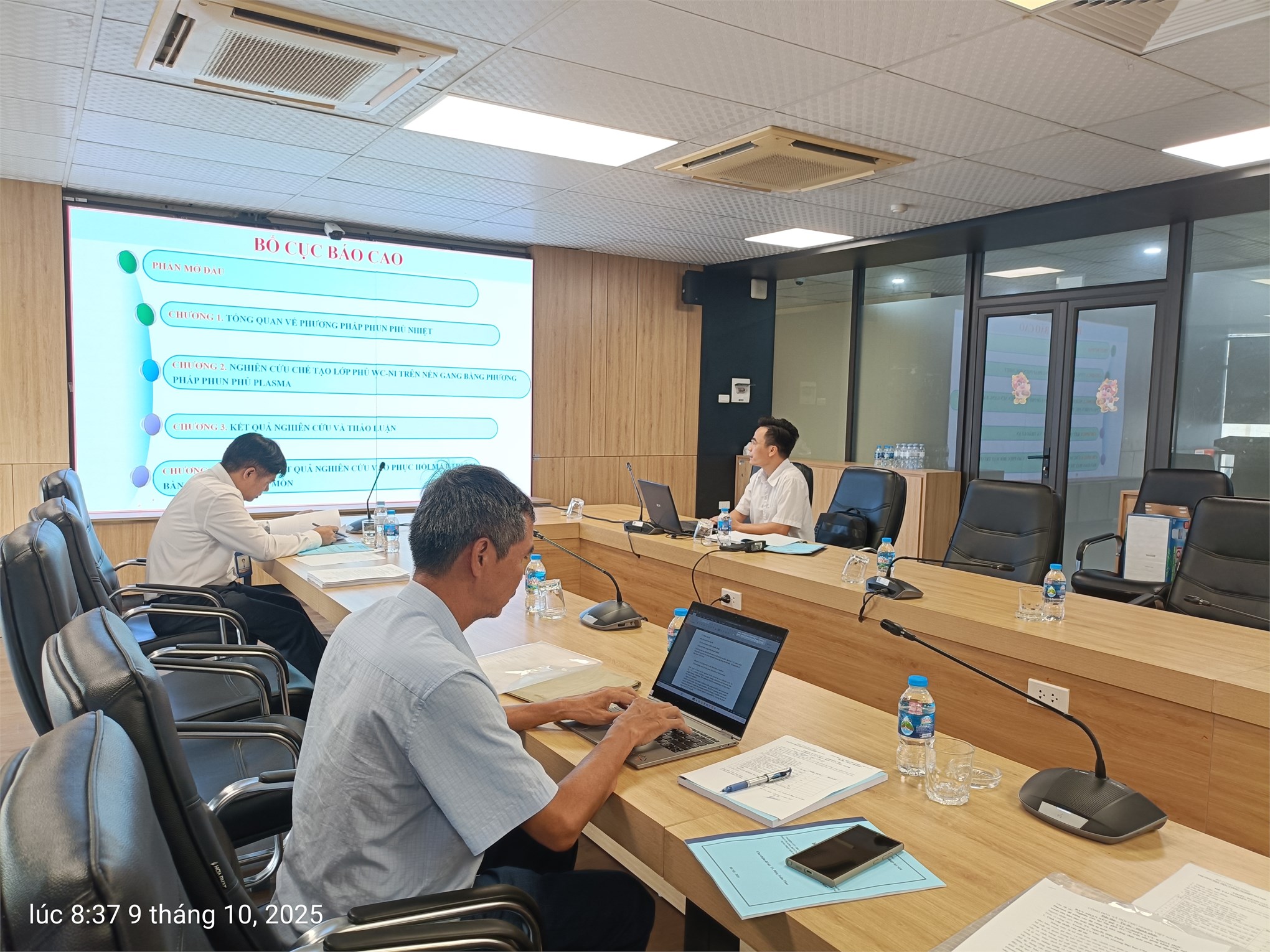 Nghiệm thu đề tài NCKH cấp trường: “Nghiên cứu chế tạo lớp phủ WC – NI trên nền gang bằng công nghệ phun Plasma để nâng cao độ cứng và khả năng chịu mài mòn, ứng dụng phục hồi mặt trượt của bàn dao máy tiện bị mòn”