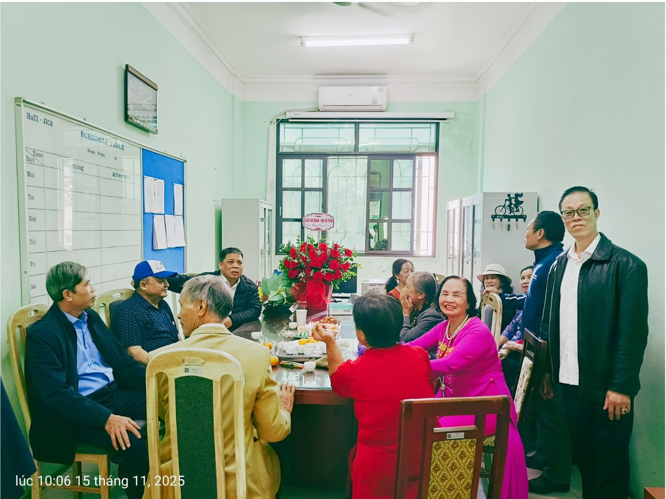 Trung tâm Việt Nhật tổ chức chào mừng 43 năm ngày nhà giáo Việt Nam 20/11/1982 – 20/11/2025