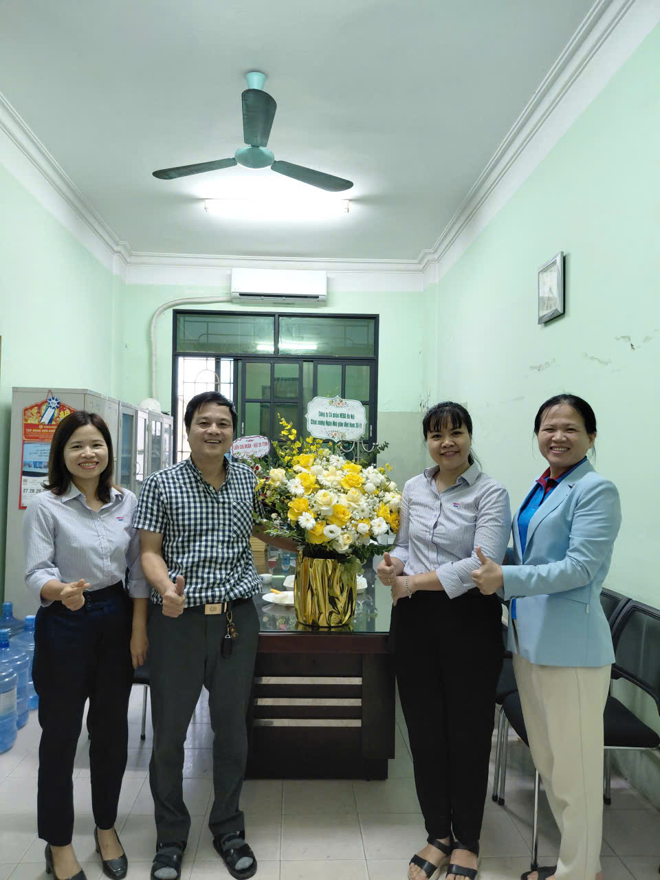 Trung tâm Việt Nhật tổ chức chào mừng 43 năm ngày nhà giáo Việt Nam 20/11/1982 – 20/11/2025