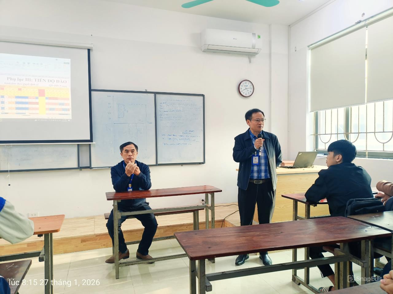 Sinh viên Trung tâm Việt Nhật tham gia học tập thực tế tại doanh nghiệp – Nâng cao kỹ năng nghề nghiệp gắn với thực tiễn sản xuất