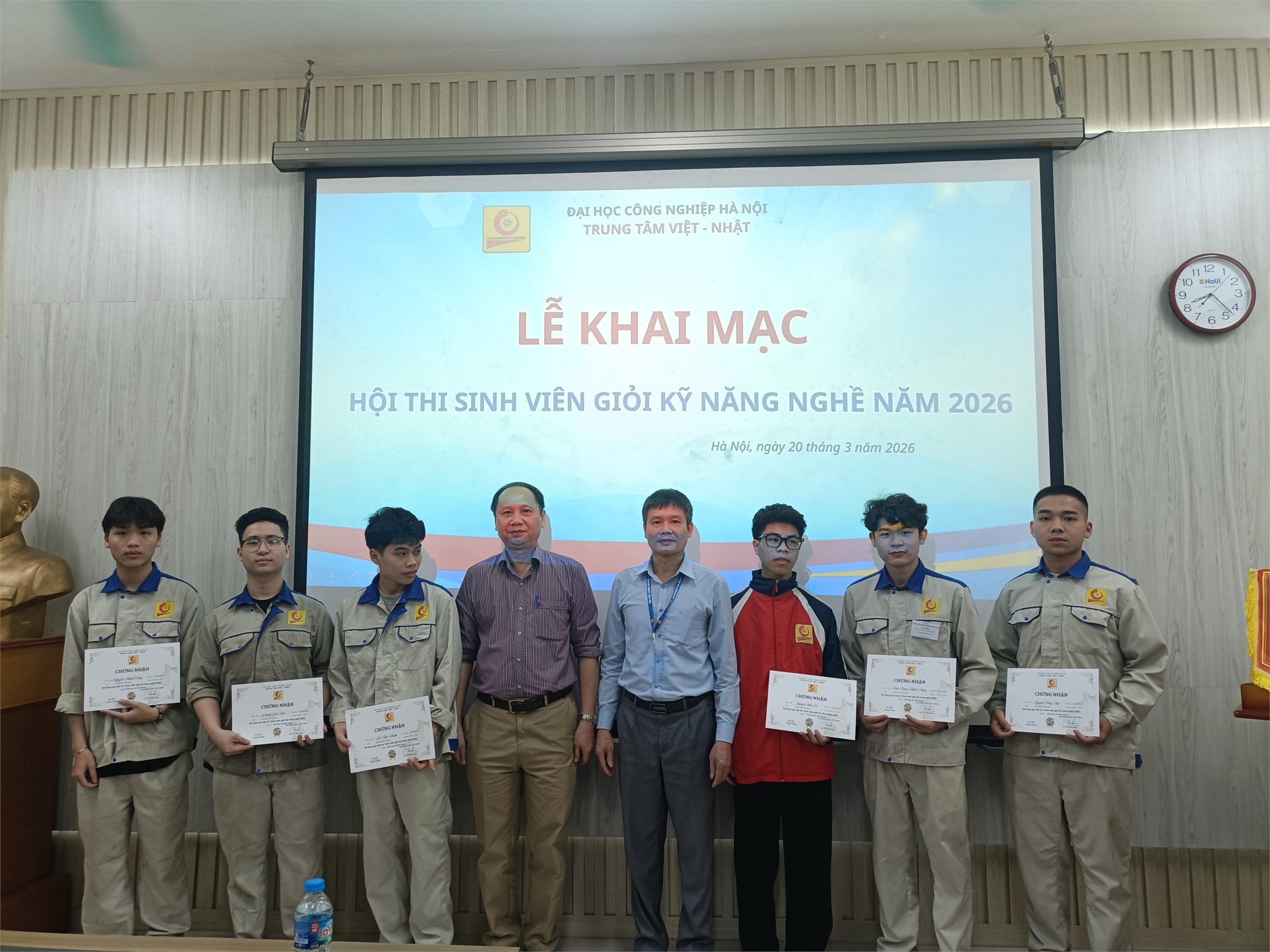 Khai mạc Hội thi “Sinh viên giỏi kỹ năng nghề 2026” tại Trung tâm Việt – Nhật