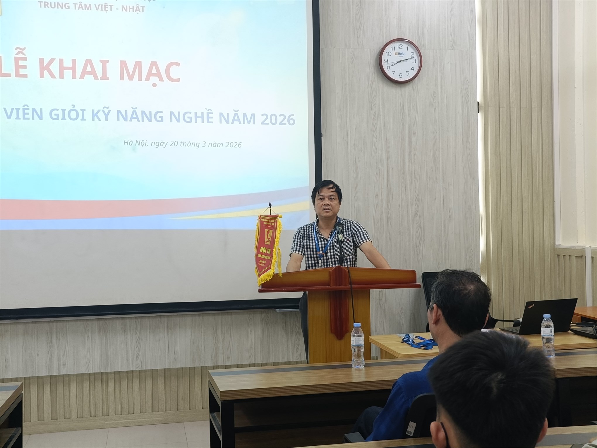 Khai mạc Hội thi “Sinh viên giỏi kỹ năng nghề 2026” tại Trung tâm Việt – Nhật