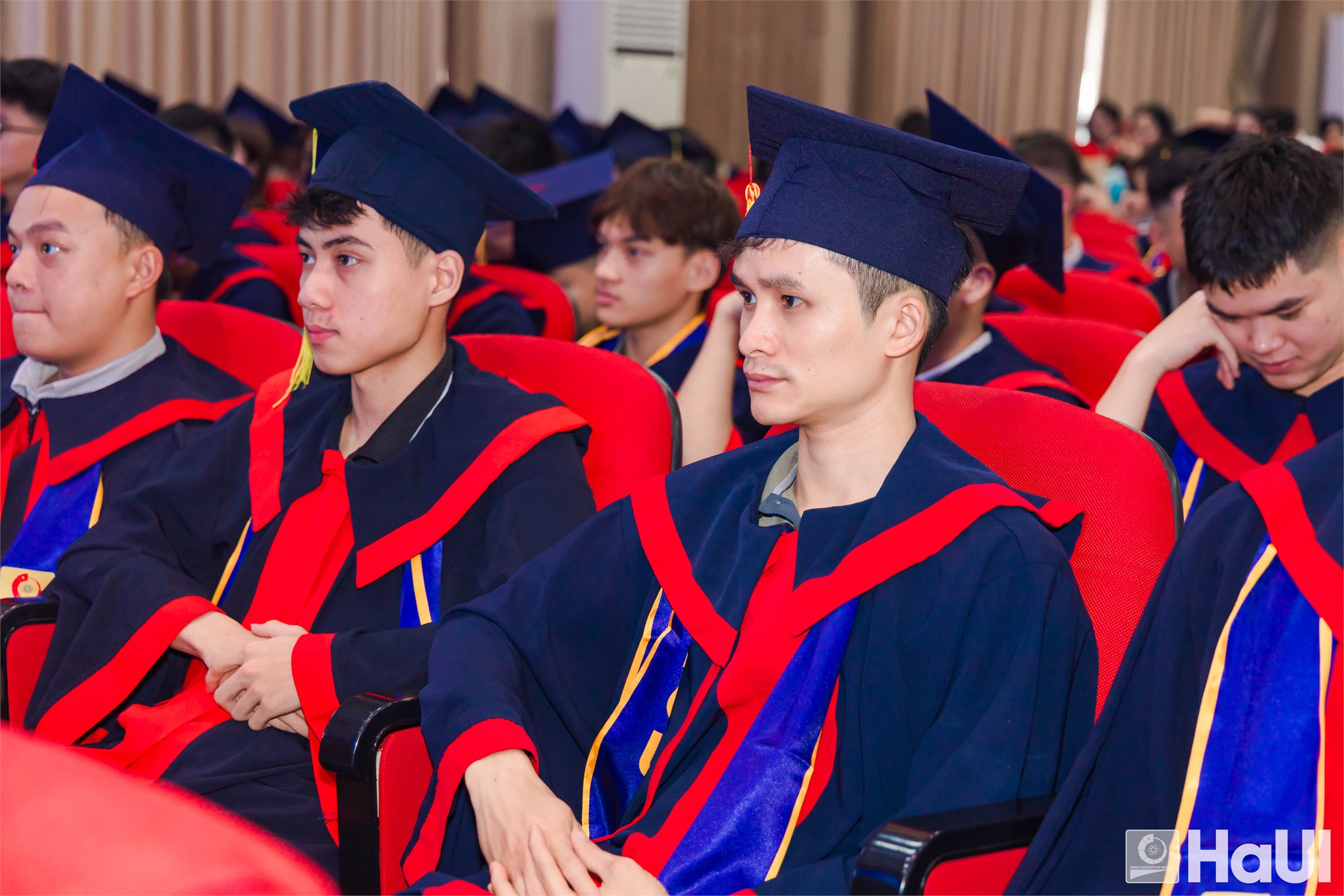 Lễ bế giảng và trao bằng tốt nghiệp năm 2026: Dấu mốc trưởng thành của sinh viên Trung tâm Việt – Nhật