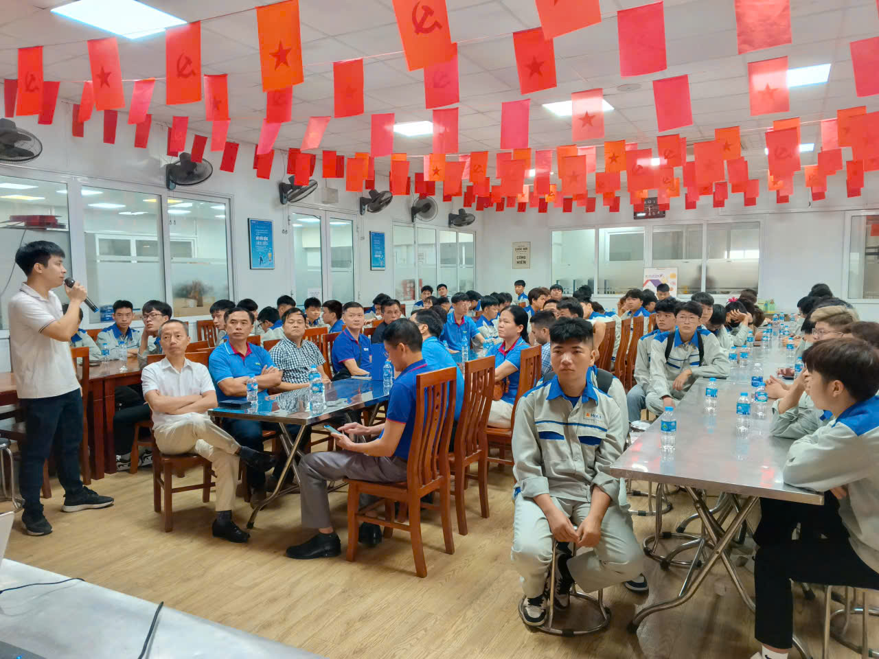 THAM QUAN, HỌC TẬP THỰC TẾ TẠI NHÀ MÁY SẢN XUẤT TỦ ĐIỆN HAWEE – BẮC NINH