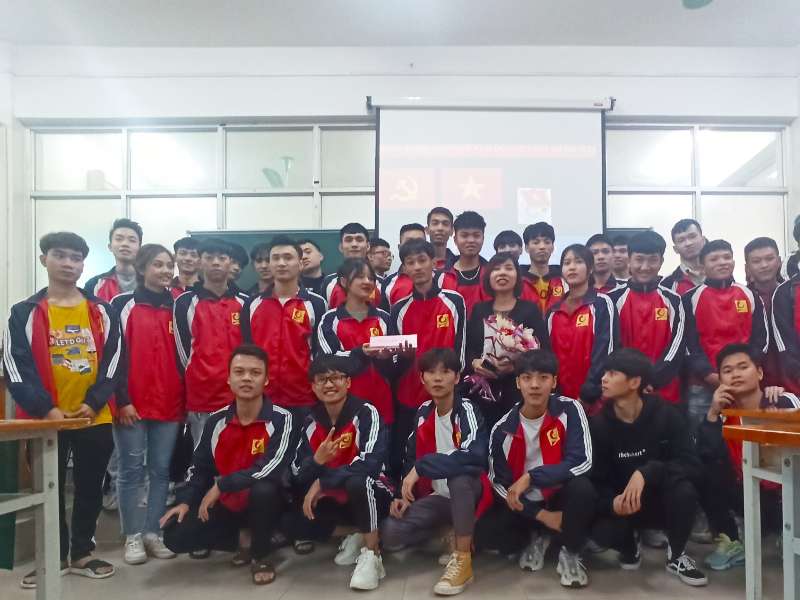 Đại hội chi đoàn Cao đẳng K21 – Trung tâm Việt Nhật