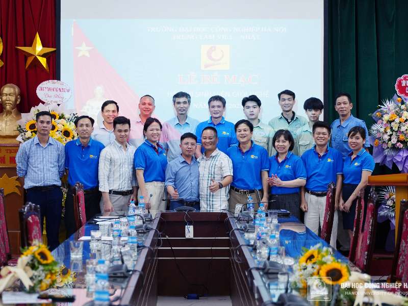 Trung tâm Việt - Nhật tổ chức thành công hội thi “Sinh viên giỏi nghề 2023”
