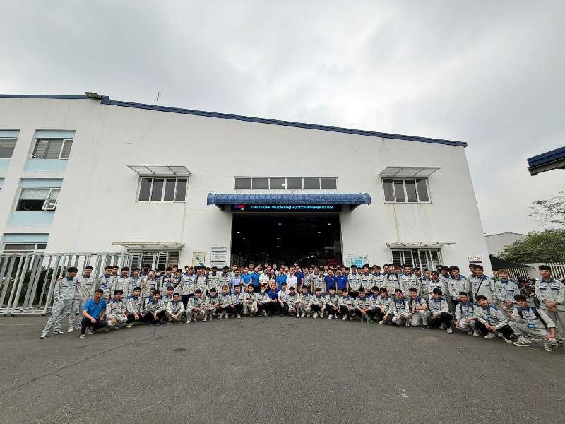 THAM QUAN, HỌC TẬP THỰC TẾ TẠI NHÀ MÁY SẢN XUẤT TỦ ĐIỆN HAWEE – BẮC NINH